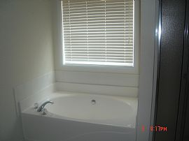 Beautiful 4 bdrm 2.5 Bath in Great Area in Covington, GA (Photo 4 of 4)