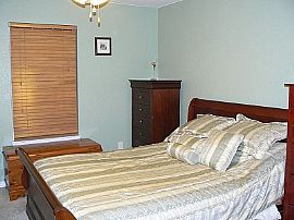 NEW AND GORGEOUS 2006-built 2br/2ba! in Lynn Haven, FL (Photo 3 of 6)