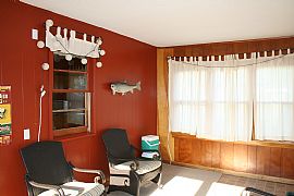 3br - HOUSE & GARAGE, Sun Porch, in Waunakee, WI (Photo 5 of 6)