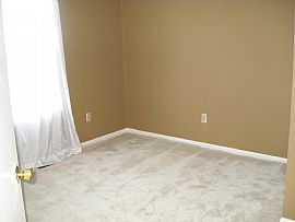 Newark Bear 3br , 2.5 Bath in Perfect Co in Newark, DE (Photo 6 of 6)