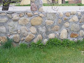  Spacious Adobe Home in Penasco, NM (Photo 6 of 6)