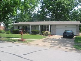 Great for a Family (Immeditae Occupancy) in Saint Louis, MO