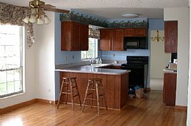 Executive Home 2 MASTER BDRMS On OPEN SP in Aurora, CO (Photo 2 of 6)