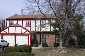 Executive Home 2 MASTER BDRMS On OPEN SP in Aurora, CO (Photo 3 of 6)