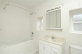 Upper West Side 2-Bedroom Apartment  in Manhattan, NY (Photo 5 of 6)