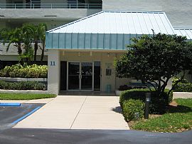 Affordable Waterfront Resort Living in South Pasadena, FL (Photo 6 of 6)