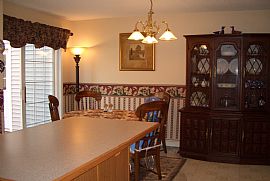 Secluded 4 Br 2 Ba Cape Cod Built 2002 in Plainfield, CT (Photo 4 of 6)