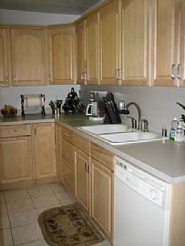 FULLY FURNISHED WEST LA CONDO in Palms, CA (Photo 4 of 6)