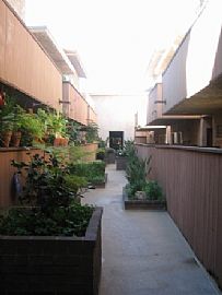 FULLY FURNISHED WEST LA CONDO in Palms, CA (Photo 6 of 6)