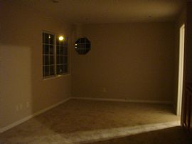 Beautiful Home With Brand New Hot Tub in Antioch, CA (Photo 2 of 6)