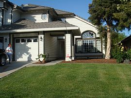 Beautiful Home With Brand New Hot Tub in Antioch, CA (Photo 6 of 6)