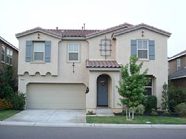Elegant Spanish Single Family Home in Riverside, CA