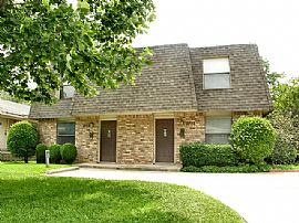 TCU Area Townhouse/Duplex Available Now! in Fort Worth, TX