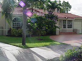 5br,4bath Min From Um W/pool in Coral Gables, FL (Photo 3 of 12)