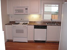 Prime loacation,very quiet 2BR Cottage in Highlands, NJ (Photo 2 of 4)