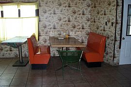 Rooms for rent in Meadville, PA (Photo 3 of 4)