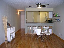 Condominium with a beautiful view  in Covington, KY (Photo 3 of 6)