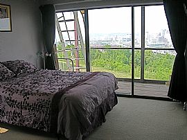 Condominium with a beautiful view  in Covington, KY (Photo 4 of 6)