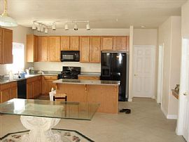 MOVE IN SPECIAL 6 BEDROOMS GATED in North Las Vegas, NV (Photo 2 of 4)