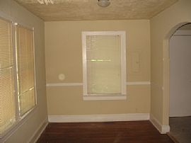 2 bed, 1 bath bungalow with hardwoods in College Park, GA (Photo 5 of 6)