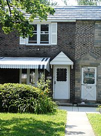 Beautiful family row home in Glenolden in Briarcliff, PA