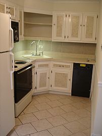 Beautiful family row home in Glenolden in Briarcliff, PA (Photo 2 of 6)