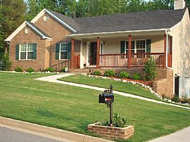 Like New 5Br/3Ba Contemporary Ranch  in Covington, GA