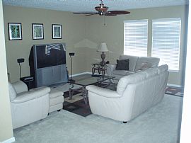 3 bedroom  house in Fishers, IN (Photo 3 of 6)