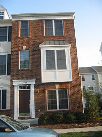 4BR, 2.5 Bath, EndUnit Brick fr-TownHome in South Riding, VA