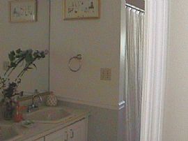 A Suburban Communter's Dreams in Cortlandt Manor, NY (Photo 5 of 6)