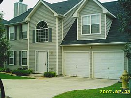 SPACIOUS 3 BD/ 2.5 BA HOME FOR RENT  in Ellenwood, GA