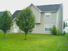 SPACIOUS 3 BD/ 2.5 BA HOME FOR RENT  in Ellenwood, GA (Photo 3 of 5)