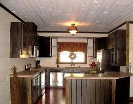 6 Bedroom 4 Bath Executive Cabin on Lake in Gainesville, GA (Photo 5 of 6)