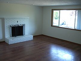 Cute Ranch in Kid-Friendly Cul-De-Sac in Milwaukie, OR (Photo 5 of 6)