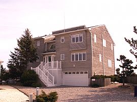 Spectacular Bayfron 7br 5ba luxury home in South Seaside Park, NJ (Photo 6 of 6)