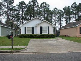 Exceptional 3 Bedroom Home with Balcony and Deck in Valdosta, GA