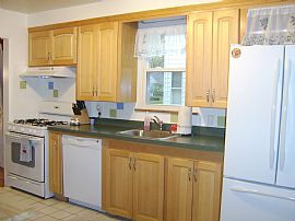 NEW PRICE! Beautiful Colonial! Must See! in Bay Village, OH (Photo 2 of 6)