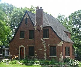 Renovated English Tudor, Furnished in Riverside, IL