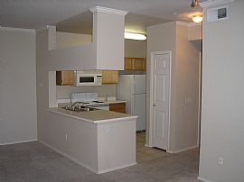 ASU Students Dream! Resort-Style! Gated! in Phoenix, AZ (Photo 2 of 6)