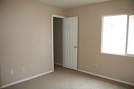 4 Bedroom and 3 baths Beautiful Home in Las Vegas, NV (Photo 6 of 6)