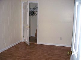 1 bedroom cottage in Hyannis, MA (Photo 3 of 6)