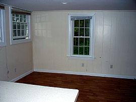 1 bedroom cottage in Hyannis, MA (Photo 4 of 6)