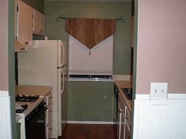 Cute Condo Quiet Community in Alpharetta, GA (Photo 2 of 6)