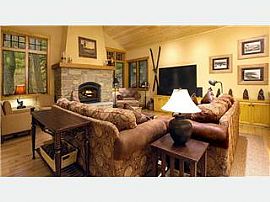 beautiful ocean view villa in Miami Beach, FL