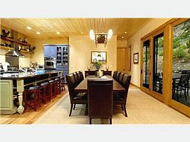 beautiful ocean view villa in Miami Beach, FL (Photo 2 of 6)