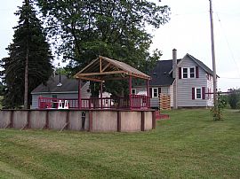 country home in Bath, MI (Photo 3 of 4)