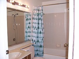 Great location, quiet, safe, spacious co in Cranbury, NJ (Photo 5 of 6)