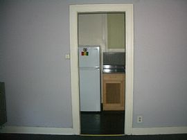 Are you looking for a cozy place to rent in Hollywood, CA (Photo 3 of 6)