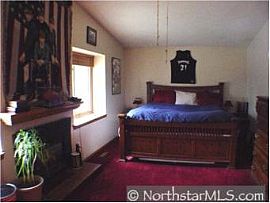 Great 3br, 2 Bath Split Level in Fridley in Fridley, MN (Photo 2 of 5)