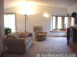 Great 3br, 2 Bath Split Level in Fridley in Fridley, MN (Photo 4 of 5)